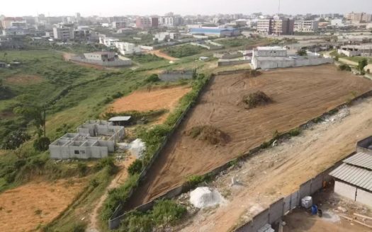 TERRAIN 4900m2 ANGRE CHU DJOROBITÉ