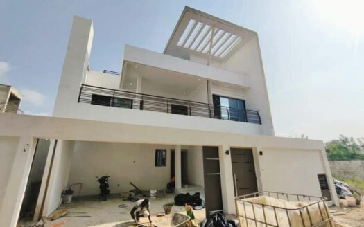 TRIPLEX NEUF 300m2 5PIECES+PISCINE RIVIERA ABATTA