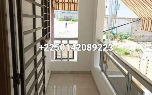 Location d,une villa duplex de 4 pièces de haut standing à Angré Djorogobiter