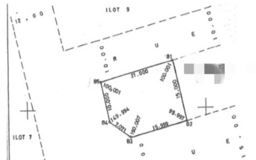 TERRAIN DE 303 m² – KOUMASSI BIA SUD