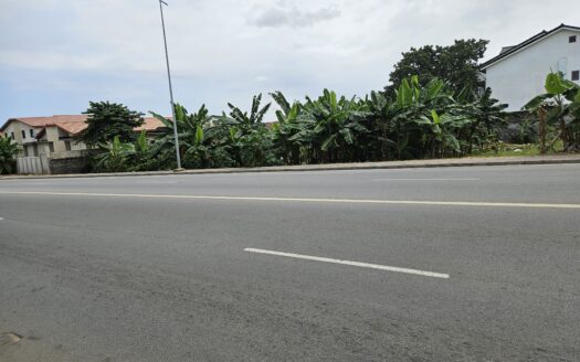 A vendre à la Riviera golf un terrain d&rsquo;une superficie de 1154m2