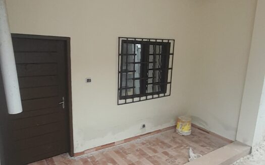 A louer 3 pièces à Angré