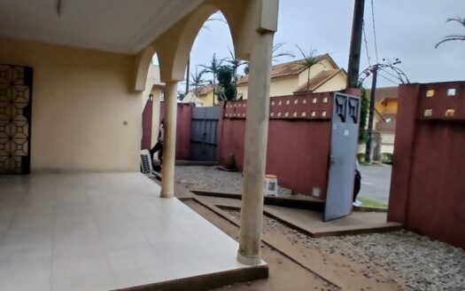 Duplex à louer à Angré 8e Tranche cité Arcade