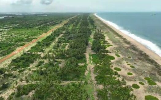 terrain à vendre à Abidjan / Baie des milliardaires