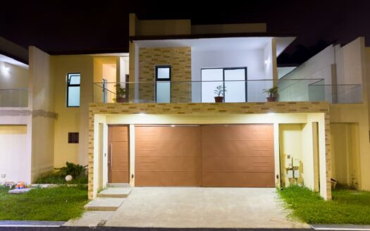 LOCATION ET VENTE DE VILLAS DE LUXE EN CITÉ PRIVÉE