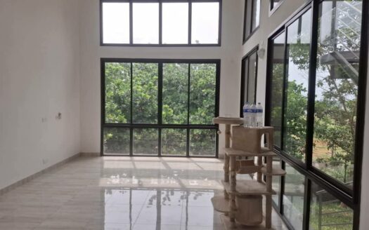 Villa 4 pièces à louer à la Riviera 4