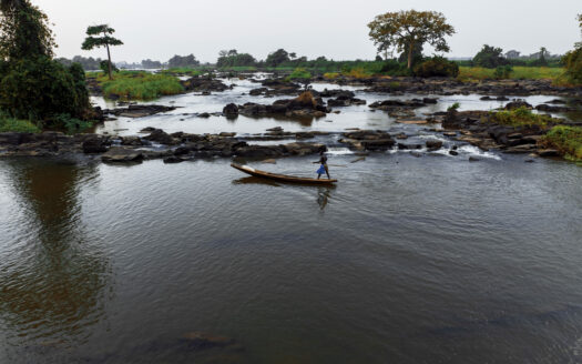 TERRAINS PIEDS DANS L’EAU A 5 millions à TIASSALE