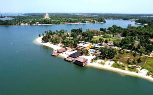 Vente de terrain à la baie des milliardaires