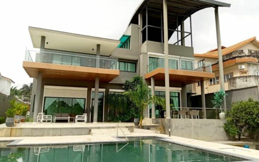 Triplex à vendre à cocody 2-plateaux vallon