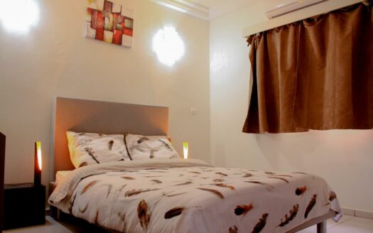 VILLA MEUBLEE-EN LOCATION-ANGRE CHU