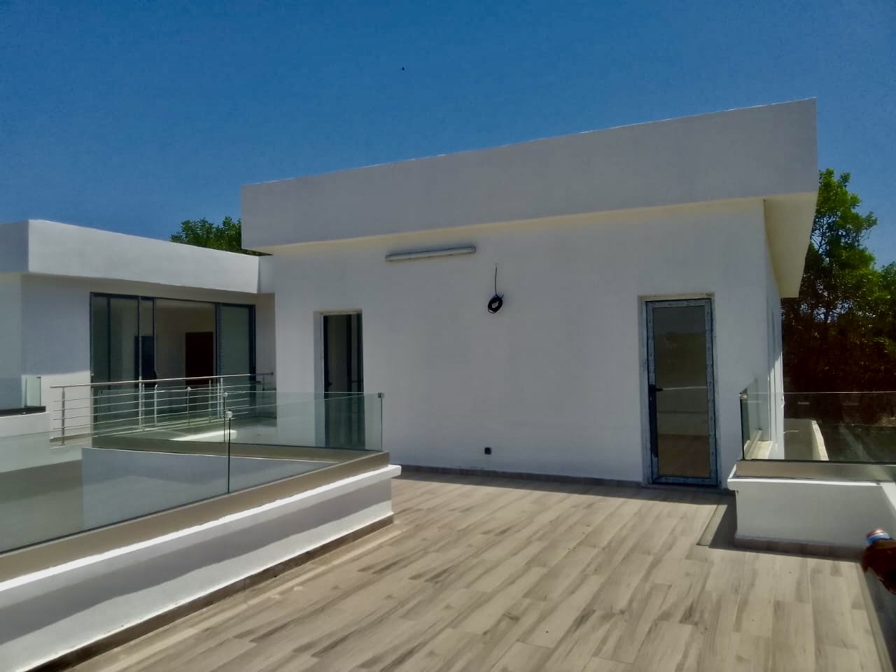À VENDRE – ASSINIE PK 16 Superbes villas duplex de 6 pièces — photo 3