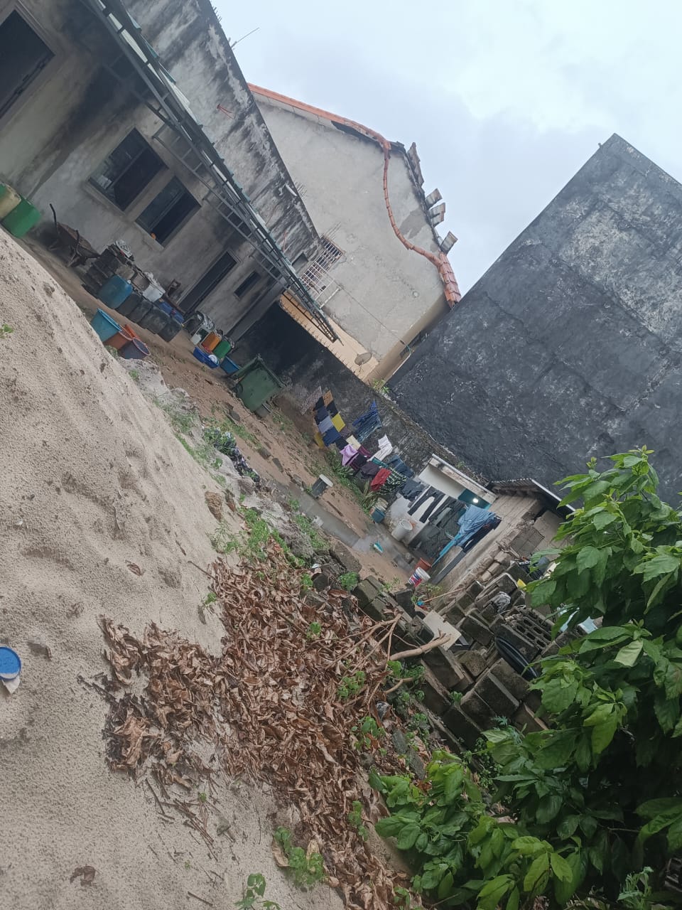 TERRAIN+ BÂTIMENT AVEC FONDATION R+3 — photo 2