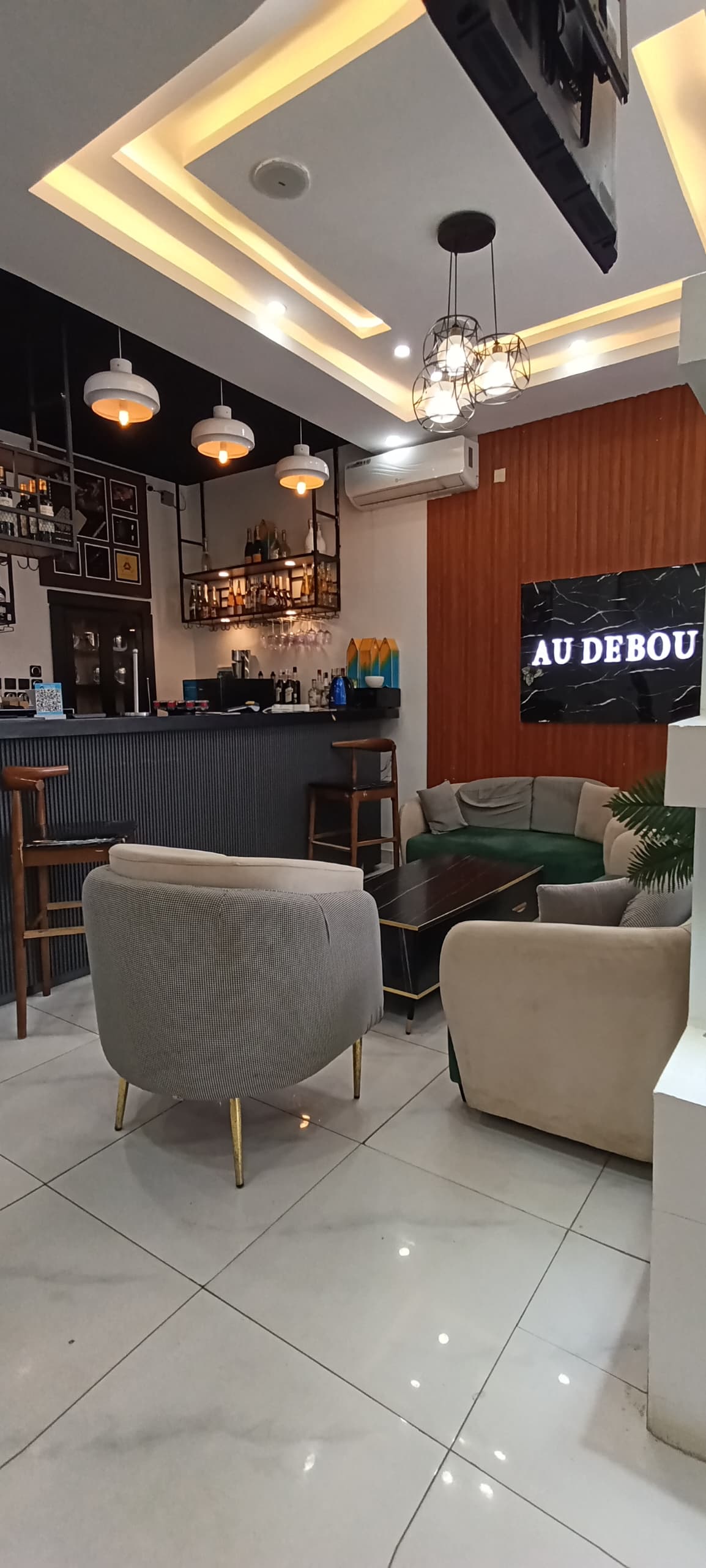 A CEDER RESTAURANT FAST-FOOD ET SUPÉRETTE AVEC TOUT LE CONTENU — photo 5
