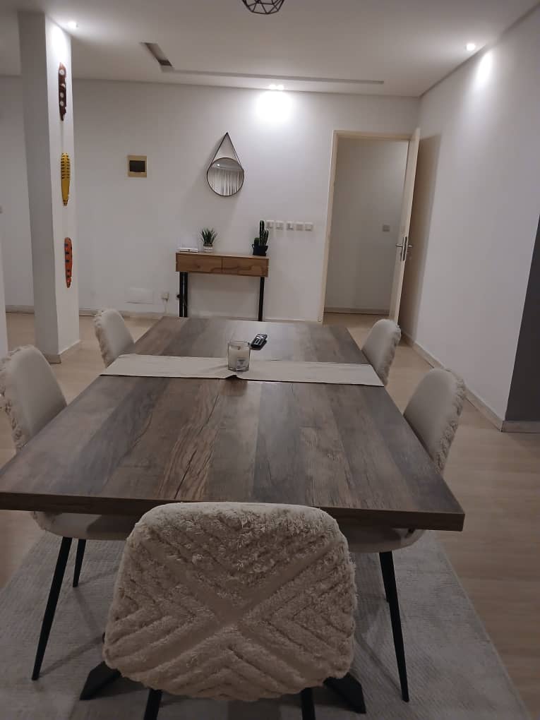 APPARTEMENT DE 4 PIÈCES AU PLATEAU INDENIÉ — photo 4