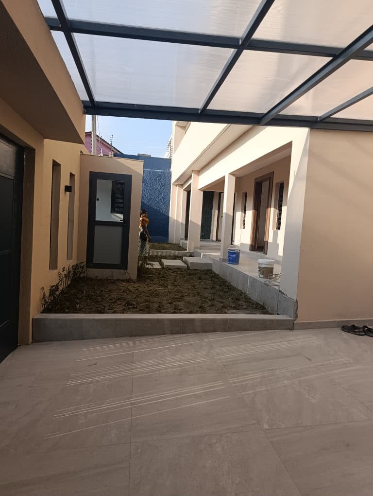 À VENDRE — VILLA DE 7 PIÈCES | RIVIERA 4 SYNACASSI 2 — photo 3