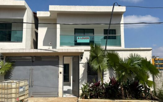 A LOUER VILLA DUPLEX MODERNE DE 09 PIÈCES A LA RIVIERA PALMERAIE SAINT VIATEUR IDÉALE POUR BUREAU OU HABITATION