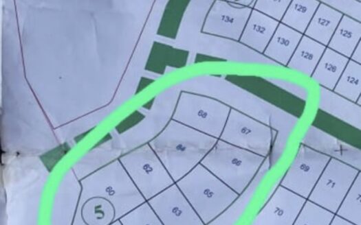 En vente 1 bloc de terrain de 10 lots sur terre ferme à la baie des milliardaires du côté bbr